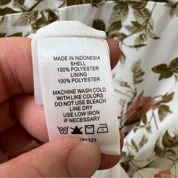 NWT 1. State Floral Long Sleeve V-Neck Midi Dress with Front Slit Size 4 - Picture 7 of 7